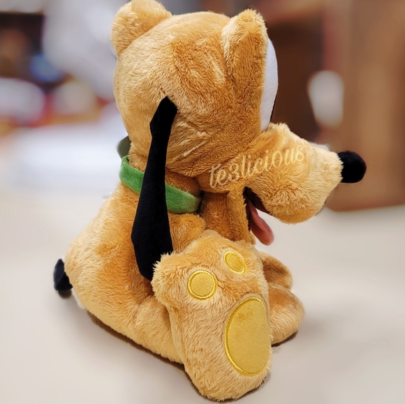 DISNEY PARKS PLUTO BIG FEET PLUSH - Picture 5 of 6